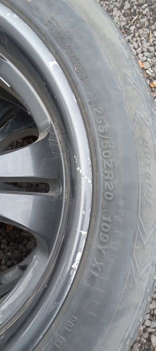 Продам шины на двадцать