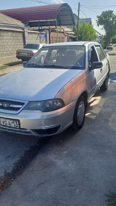 НЕКСИЯ автомобиль