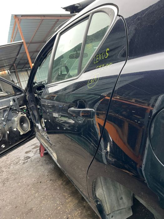 Lexus CT200H Батерия броня фарове  стопове волан капак врати
