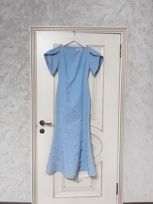 Двойка и платье продается