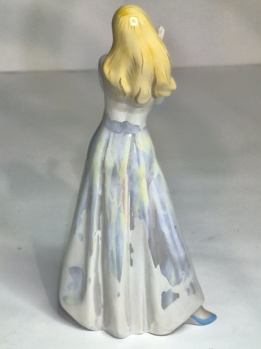 Руска порцеланова статуетка