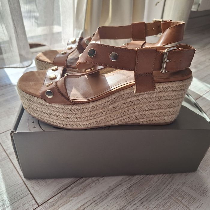 Дамски обувки 38-39номер