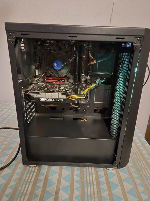 Геймърски компютър гаранция/i3 10100f 16GB,GTX 1650 4GB, 256GB SSD 1TB