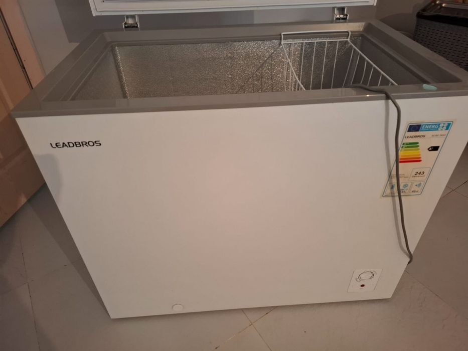 морозильный ларь Leadbros