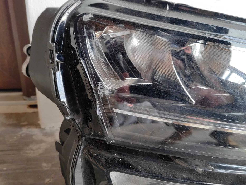 Фар Skoda Karoq Face LED Десен / Фар Шкода Карок 24г. Оригинален