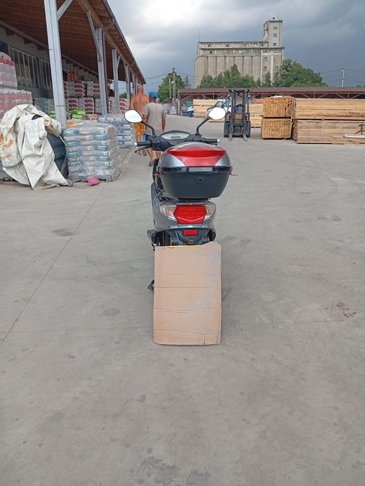 Vând motor,acte in regula toate in regula 42 de milioane luat de acum 6 luni , înscrisă negociabil