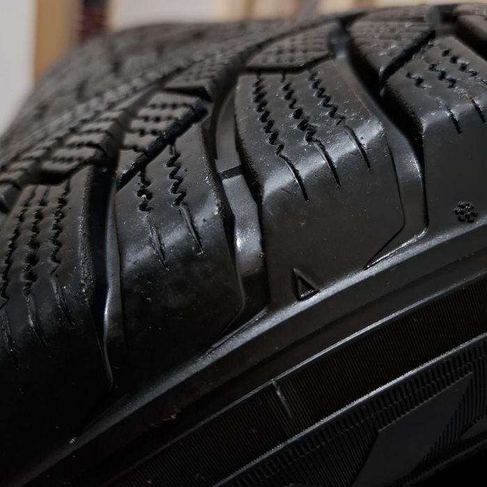 Шины 235/60/16 зима  комплект