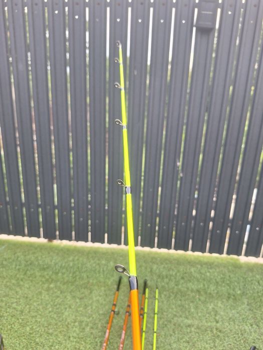 SET 4 Lansete Feeder 2.4 m PRO FL Aqua River 280 gr + 4 Pro Fl XFB4000