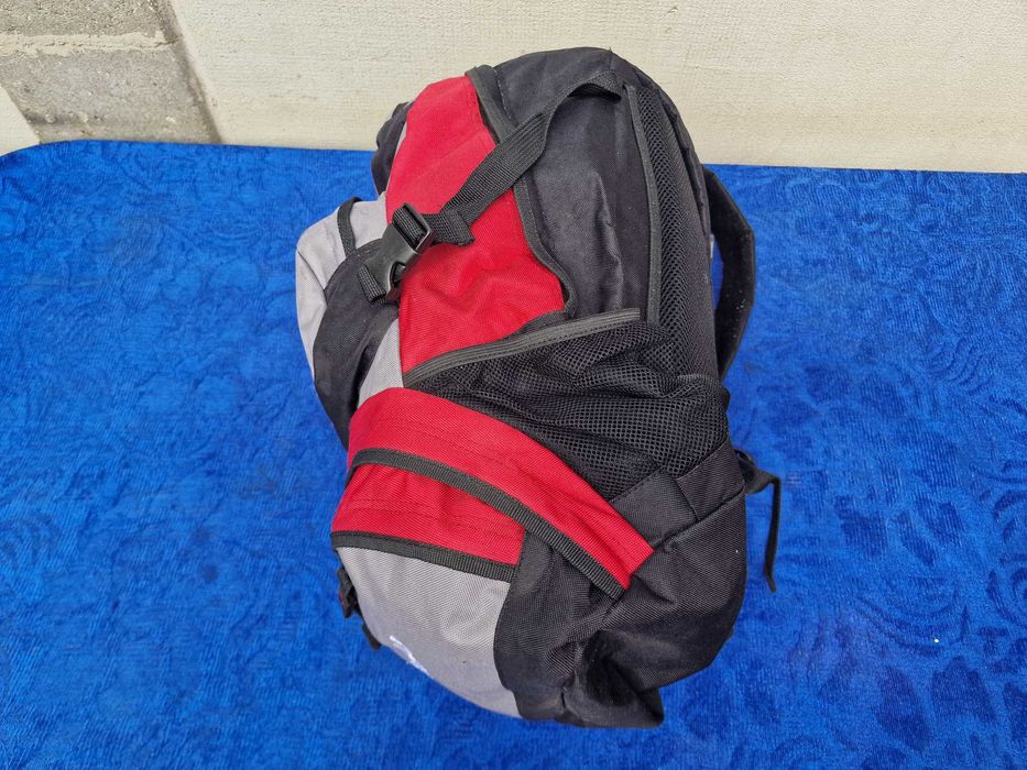 Adventurer Rucsac - Geanta - Ghiodan, scule, drumetii, sport, 46*20*31