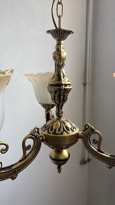 Lampadar cu 3 și 5 brațe