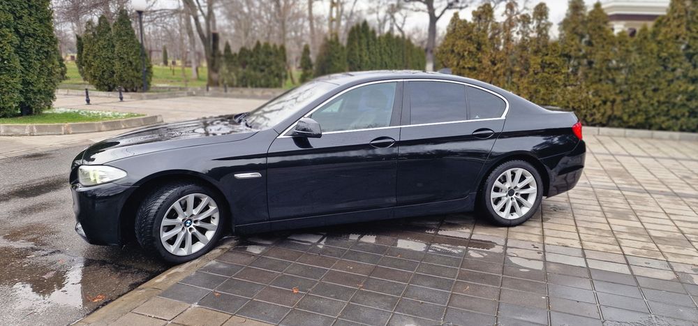 Bmw f10 3.0D 204 cp automat (fiscal pe loc)