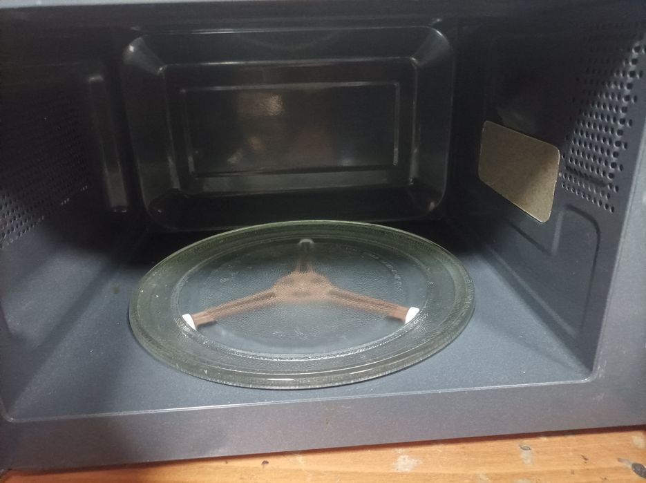 Продам микроволновку ava