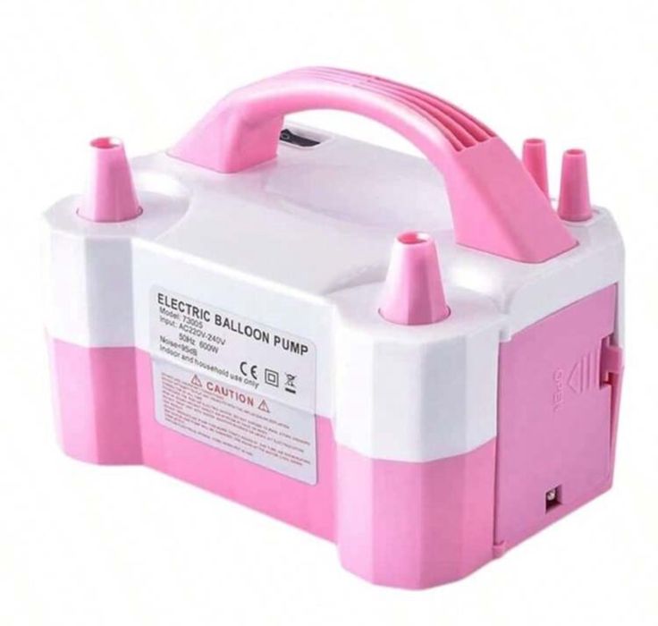 Под наем: арка, винил, статив, помпа за балони, табелки за маса