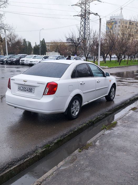 Ласетти 1.6 2013й