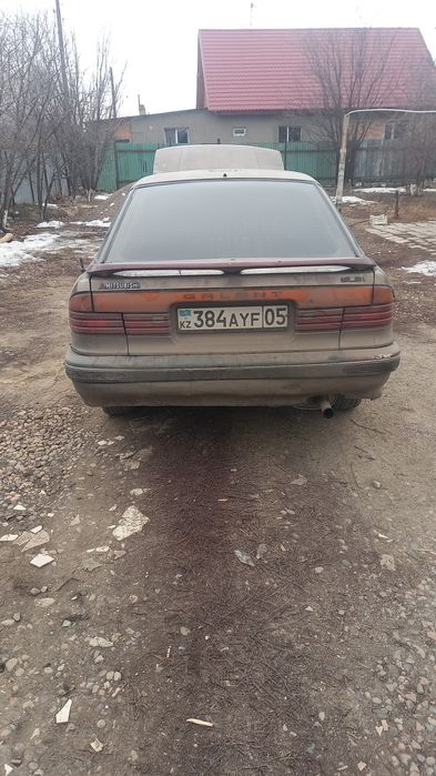 Mitsubishi Galant 1990