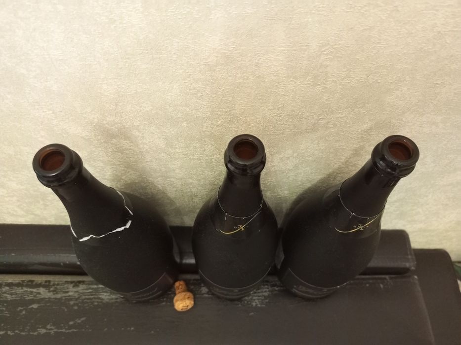Пустая бутылка из под  Cava