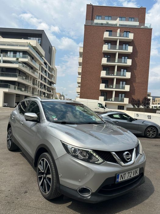Nissan Qashqai Tekna / 1.6 dci / Automat / 2015 / Camere 360