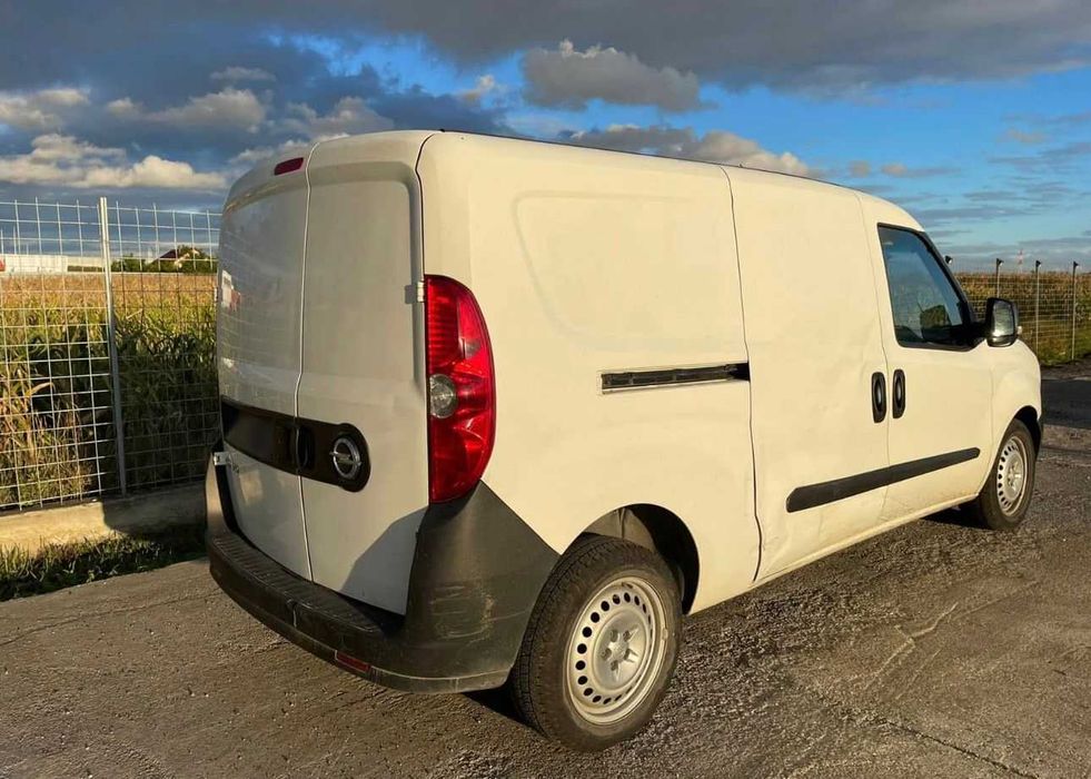usa spate opel combo van motor 1.3diesel euro 6