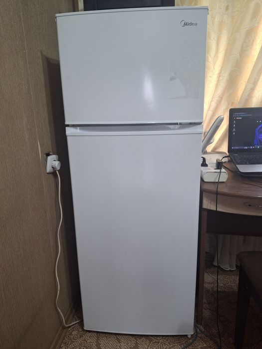 Холодильник Midea