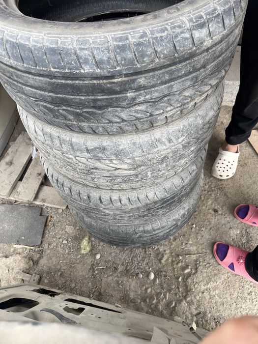 Продам резину спортивную