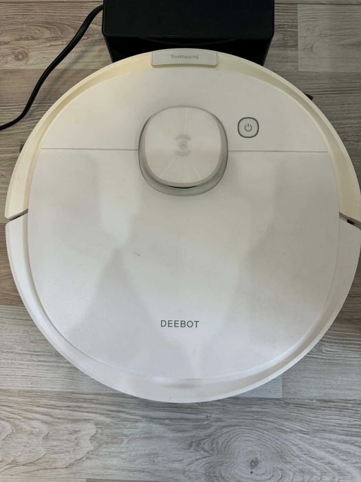 Прахосмукачка робот Deebot