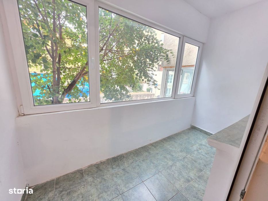 Chirie Apartament 2 Camere decomandat Centrul Civic Str.Toamnei Cec