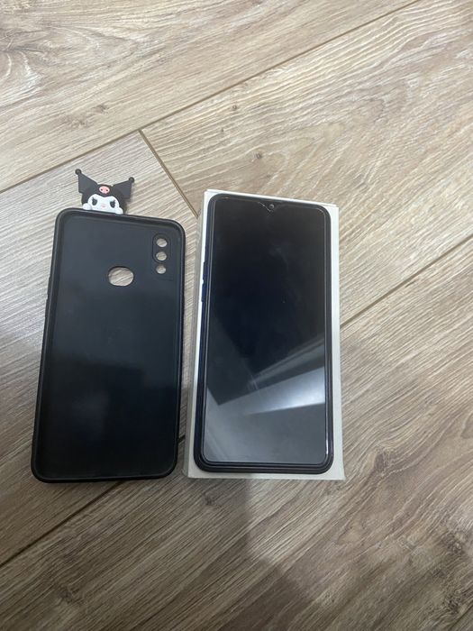 Продам телефон самсунг