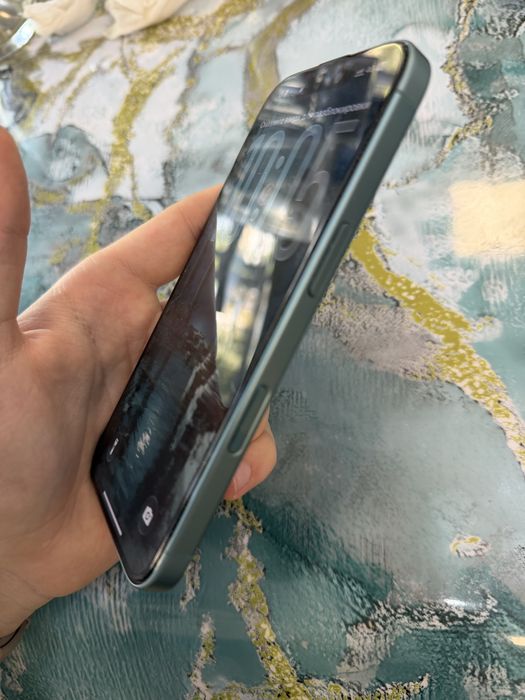 Продам iPhone 16 128GB