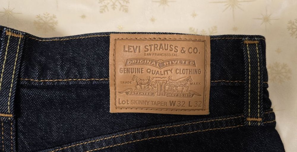 Нови.  Дамски оригинални дънки. Levi's.