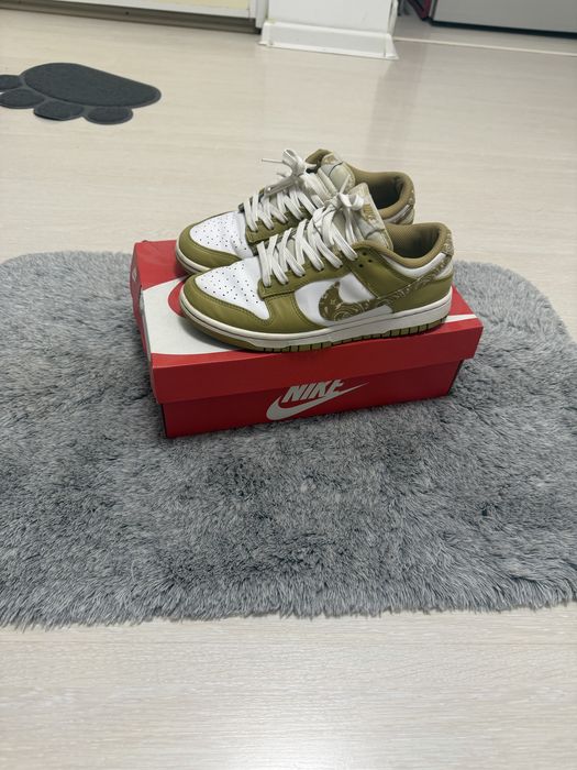 Nike Dunk Low Essential Paisley