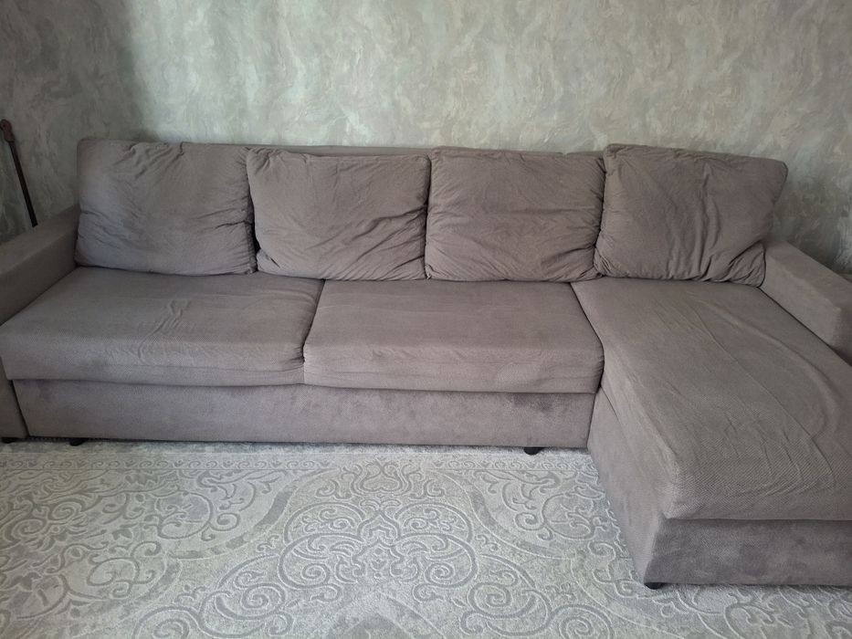 Продам диван угловой