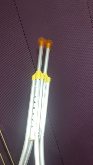 Костыли новые хорошие