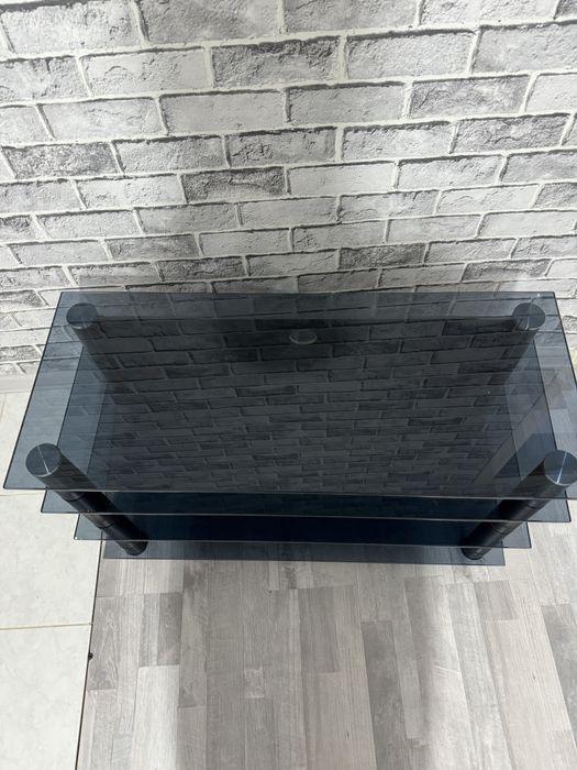 Журнальный столик в гостиную