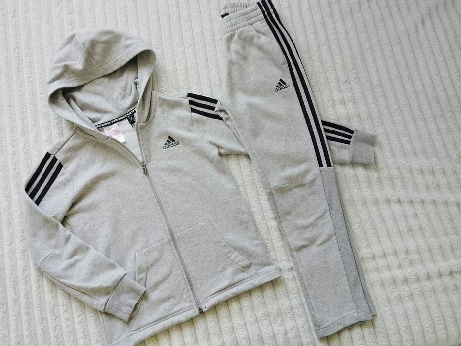 Детски екип Adidas 9-10г.