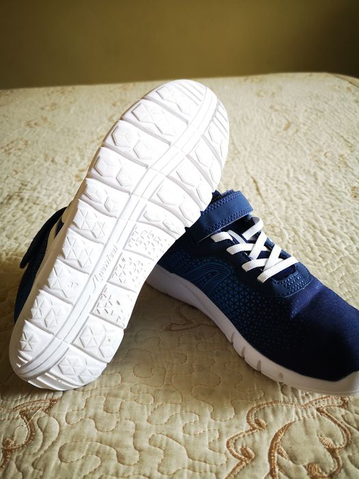 Adidași baieți mărime 37