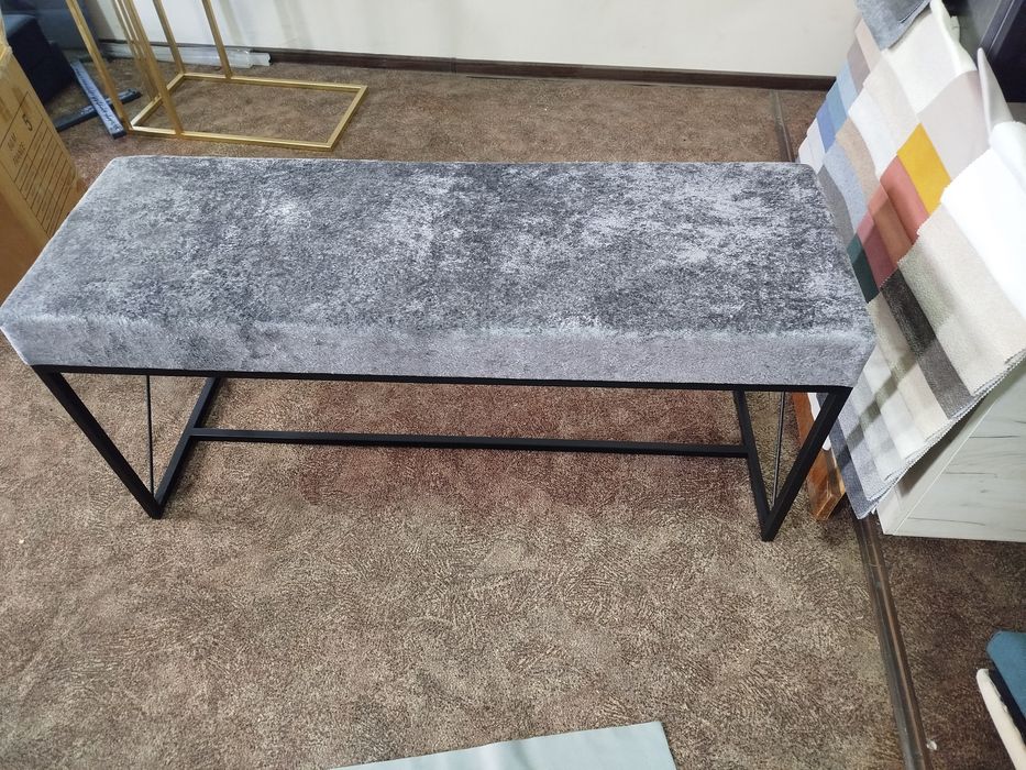 Loft mebel  myahkiy  sidushka