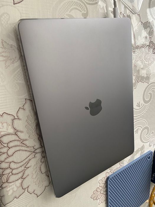 Macbook pro m1 2020 touch bar 8/256 99%