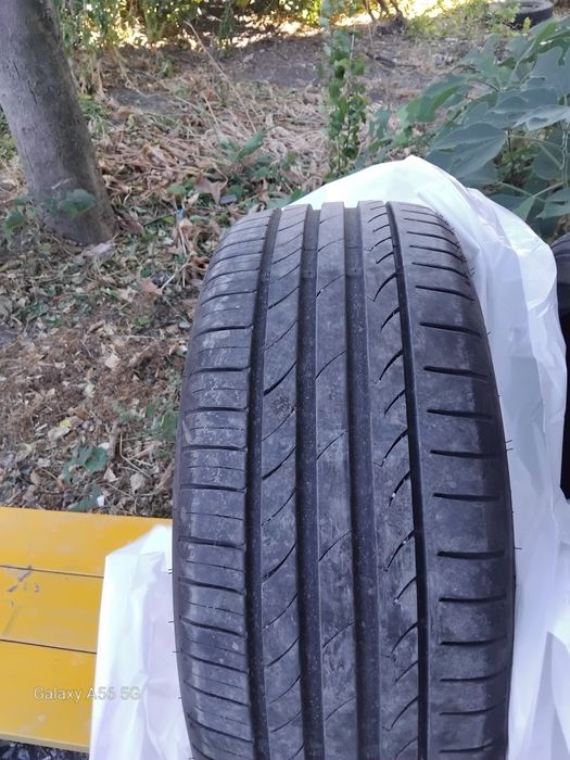 Летни гуми  " ТРАКСМАКС" 225/40/19 дот 22г.