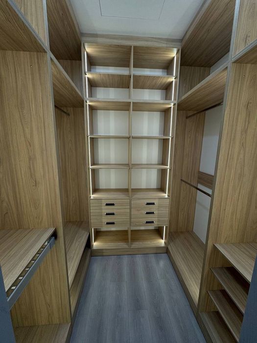 Mirabad Avenue Продается 3 комнатная квартира ремонт Госпитальный