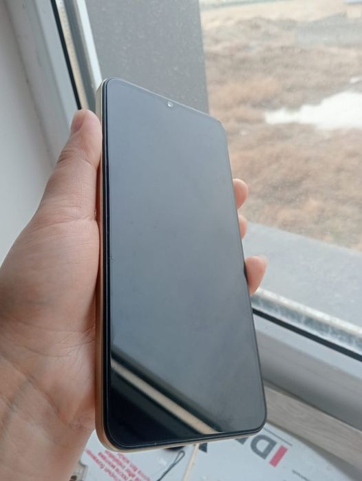 Продам vivo y35 128gb в отличном состояние