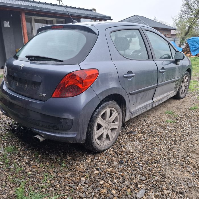 Peugeot 207 1.6 HDI 2007, volan dreapta, dpf.
Mașina este în stare tehnică foarte bună de funcționare: pornește rapid, merge lin