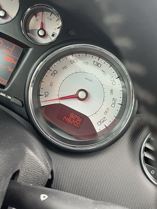 Peugeot 308 sv 2010 Дизел • Панорама