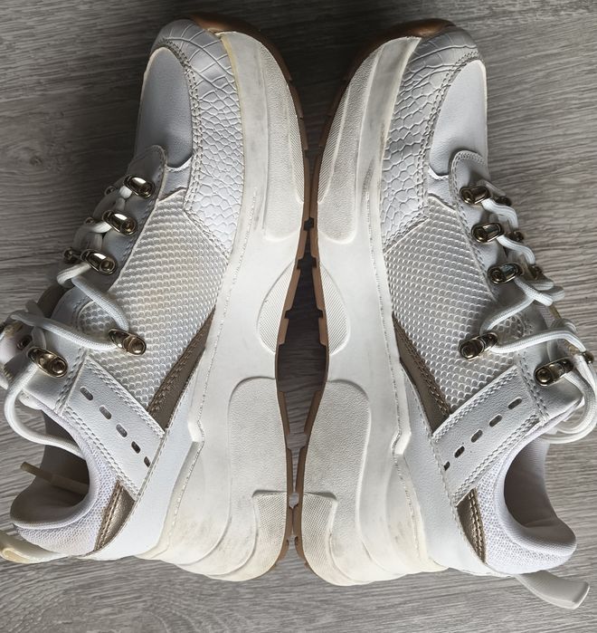 Сникърси Stradivarius, 38 размер