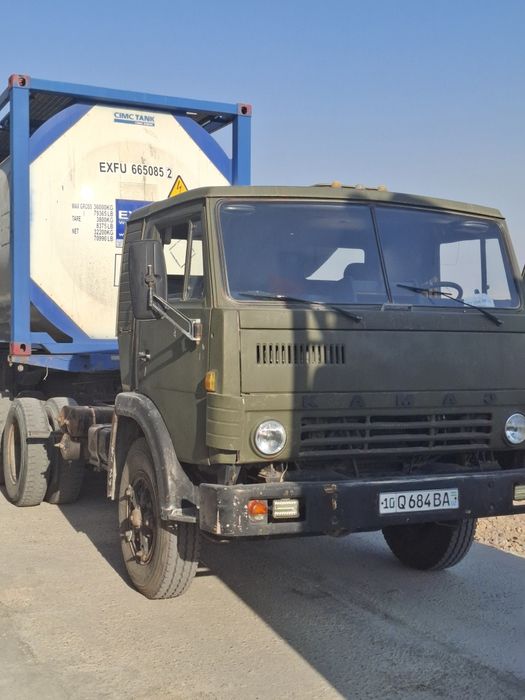 КАМАЗ тягач сотилади