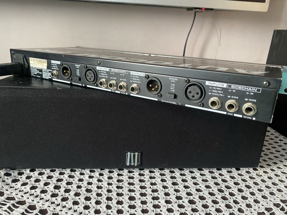 Behringer Autocom Pro mdx 1400