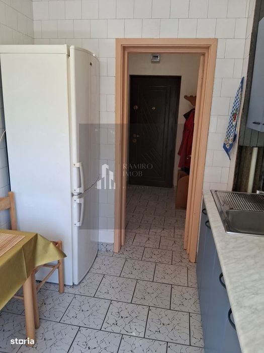 Apartament 2 camere/50mp/etaj 1/balcon/10 min metrou Dristor/Parc IOR