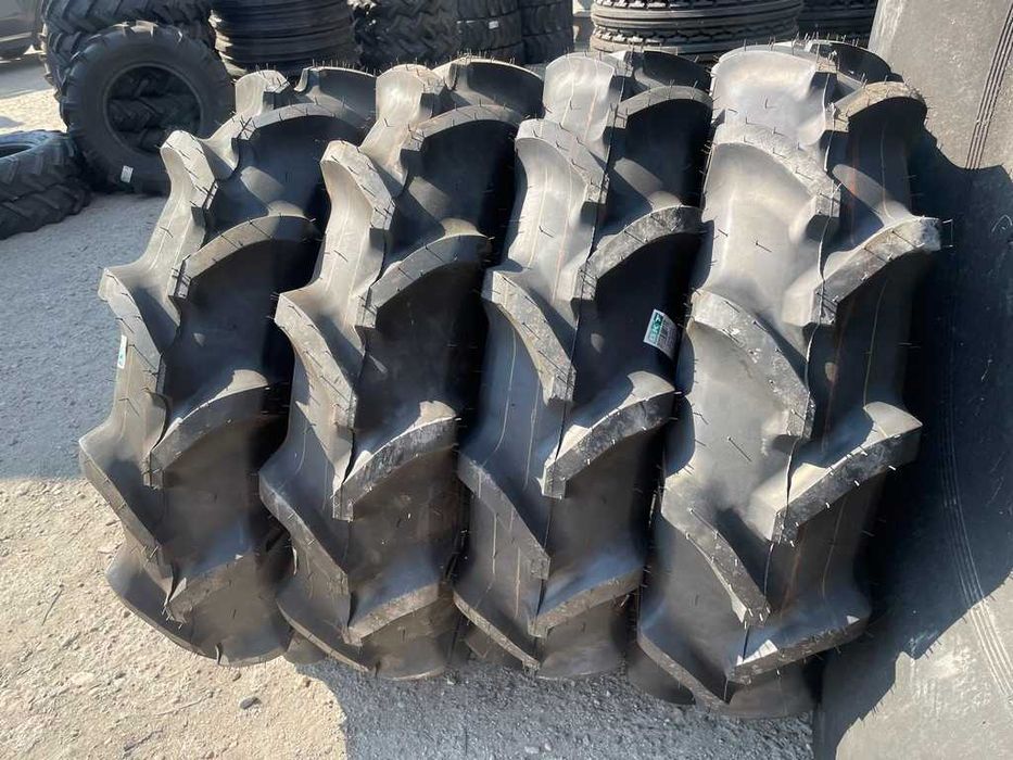 Cauciucuri noi 9.5-22 cu 6 pliuri marca BKT pentru tractor japonez