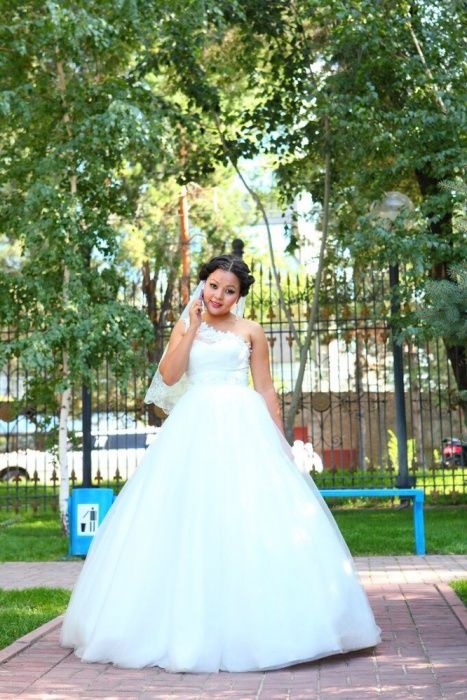 Свадебное платье продам