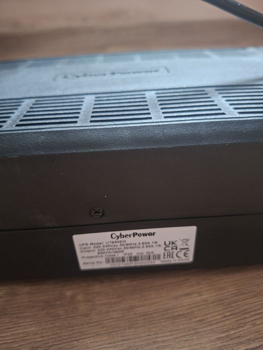 Ups Cyber Power 220v