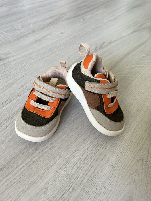 Бебешки маратонки за момче